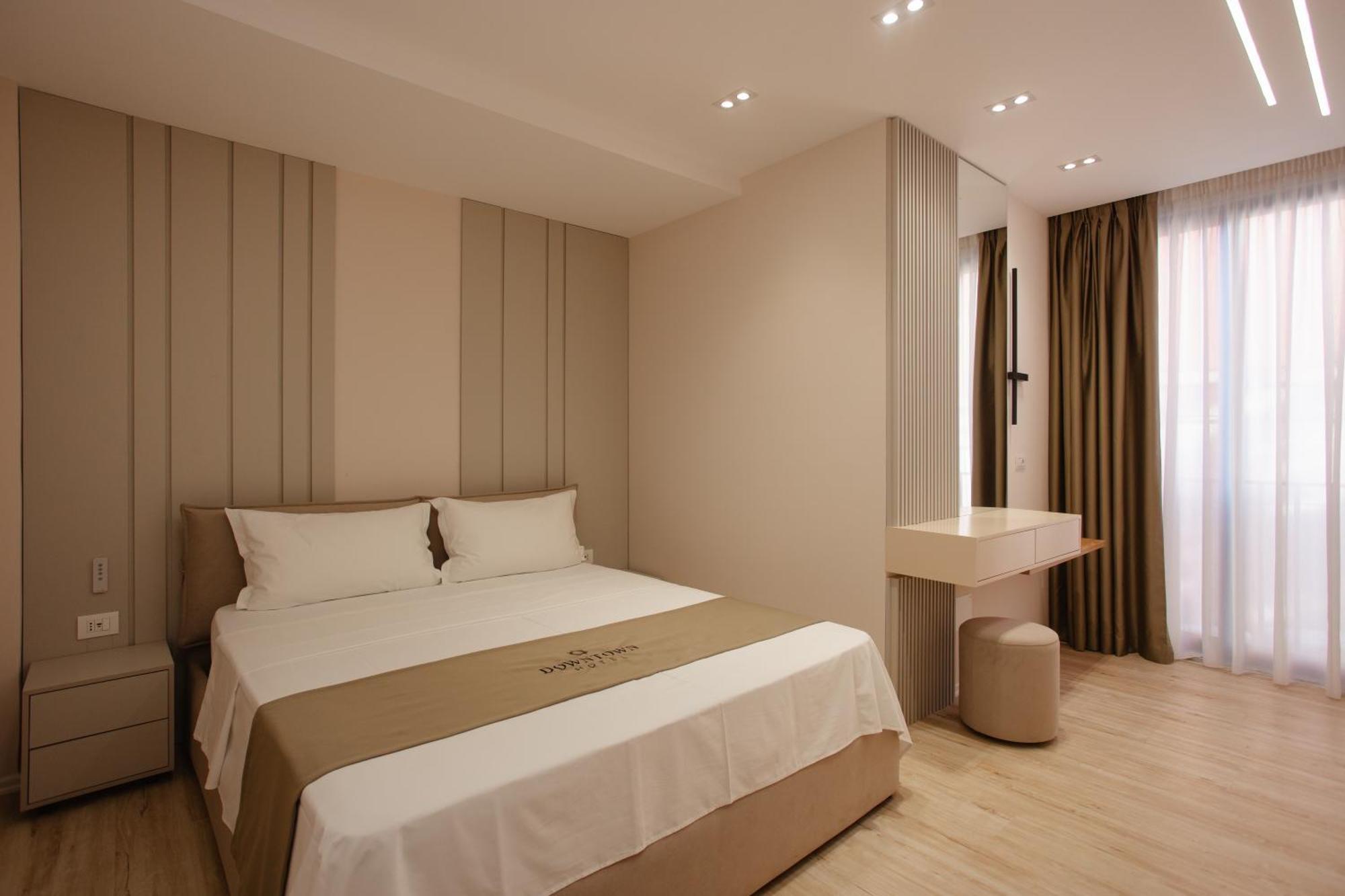 Downtown Hotel Shkoder Exterior photo