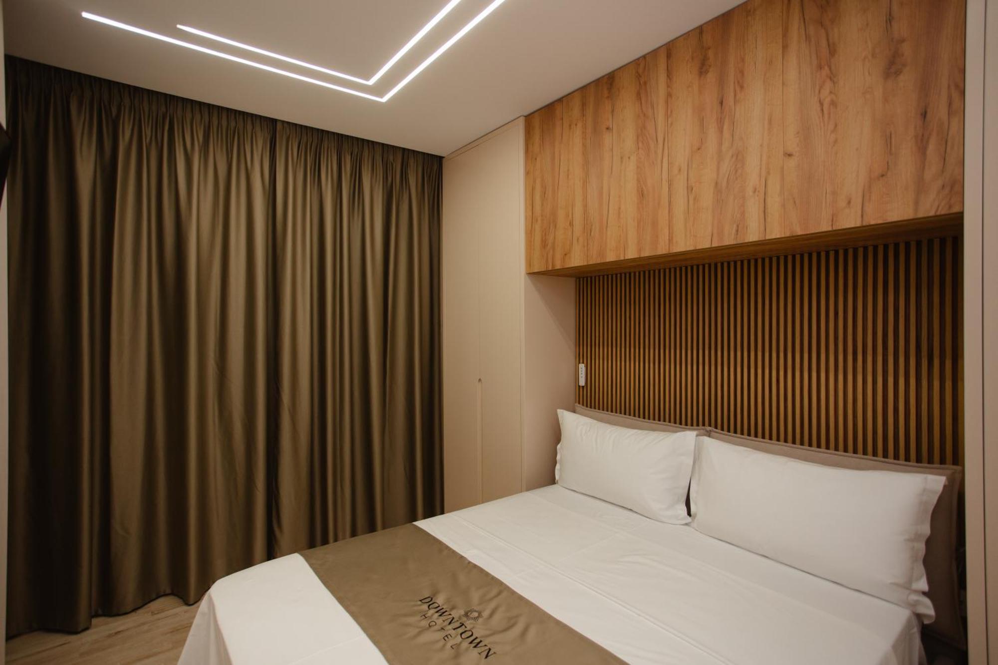 Downtown Hotel Shkoder Exterior photo