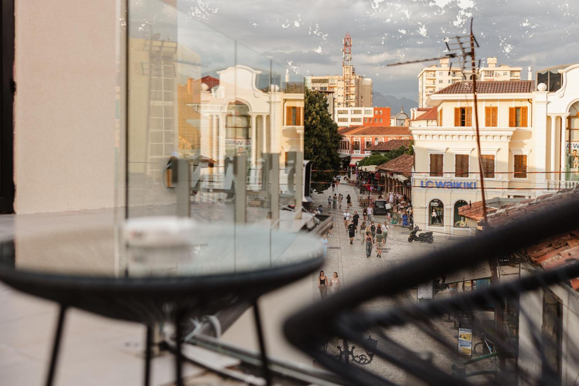 Downtown Hotel Shkoder Exterior photo