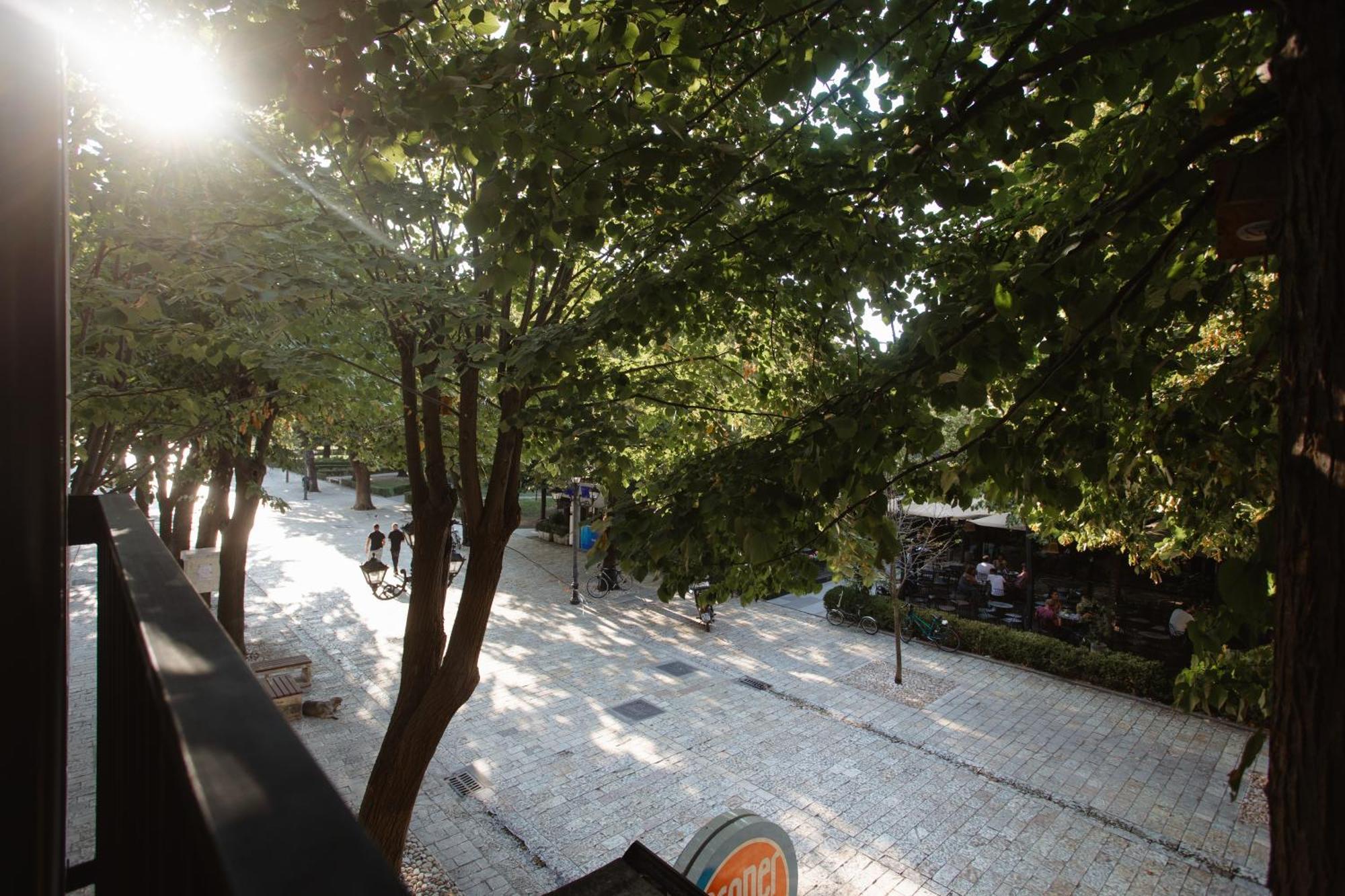 Downtown Hotel Shkoder Exterior photo